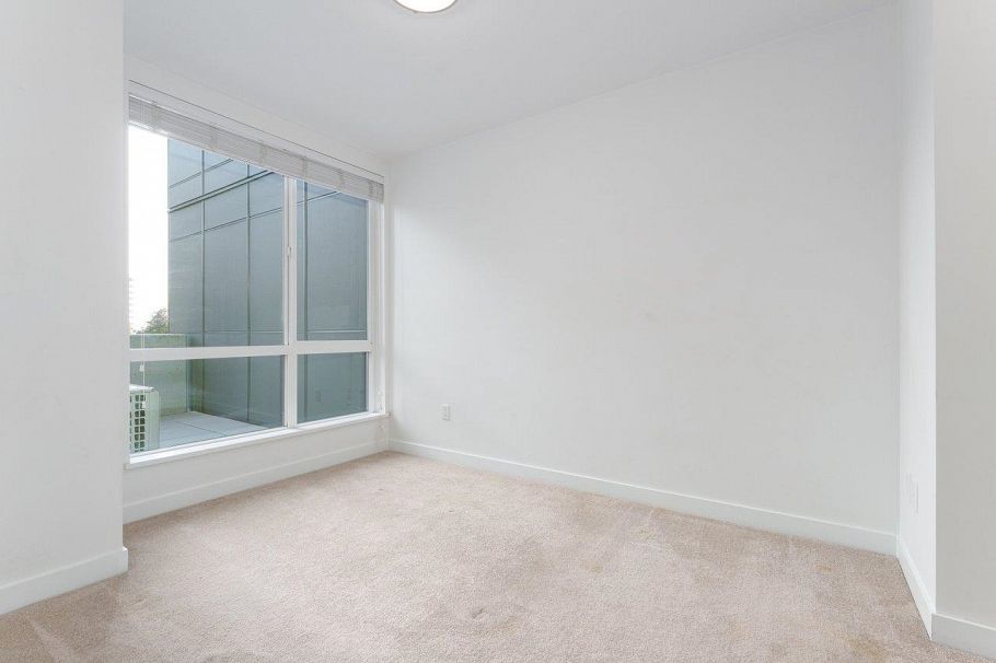 202 128 E 8th Street North Vancouver, BC - 16