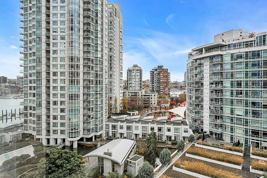 1101 198 Aquarius Mews Vancouver, BC - 15