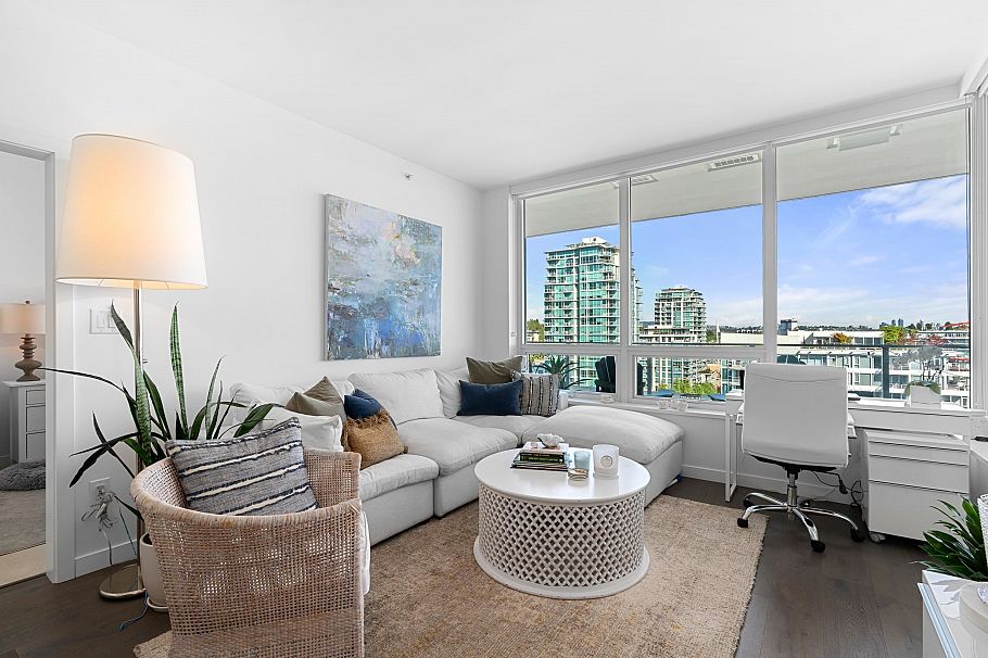 1308 118 Carrie Cates Court North Vancouver, BC - 4