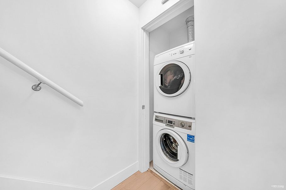 1407 East 1st Street Vancouver, BC - 19