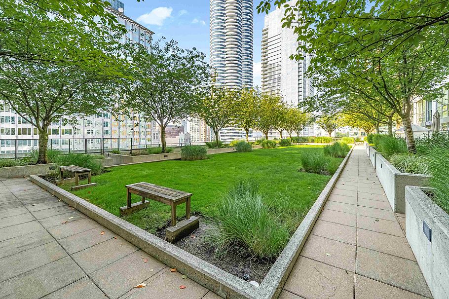 407 933 Hornby Street Vancouver, BC - 34