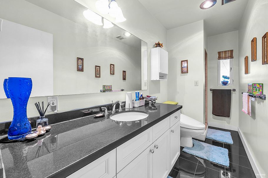 1258 W 33rd Avenue Vancouver, BC - 14