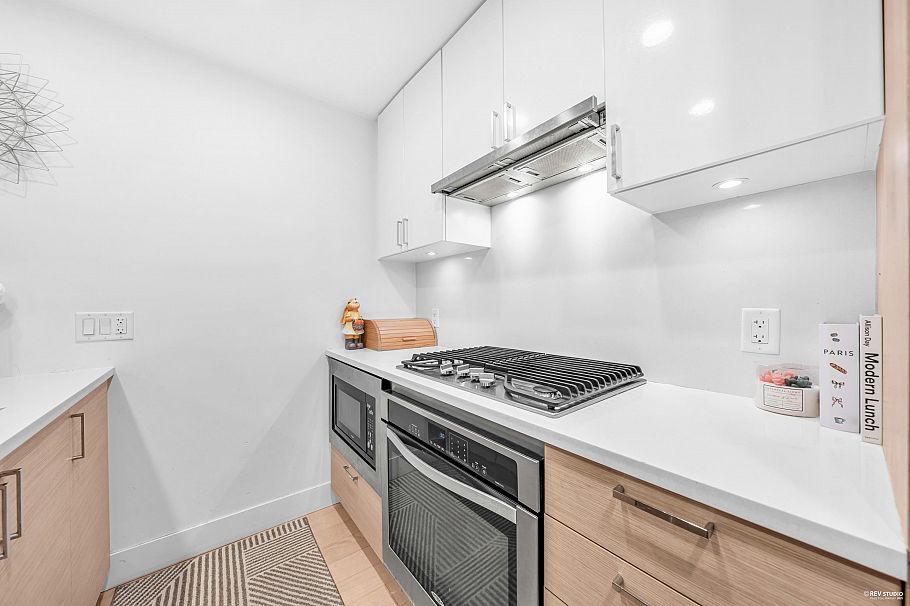 1407 East 1st Street Vancouver, BC - 26