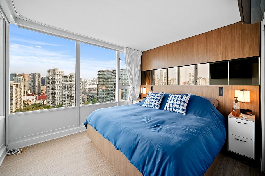 2606 1067 Marinaside Crescent Vancouver, BC - 17