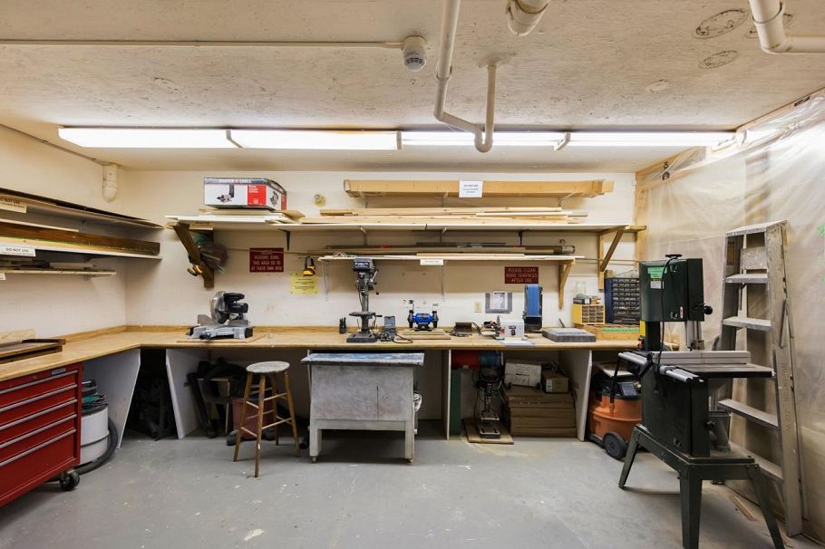 314 121 W 29th Street North Vancouver, BC - 31