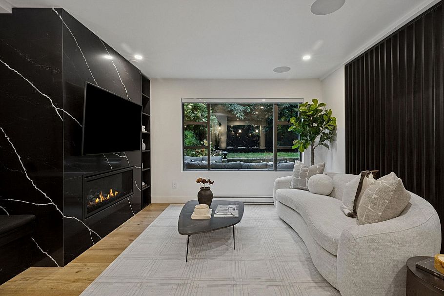 104 2119 Yew Street Vancouver, BC - 9