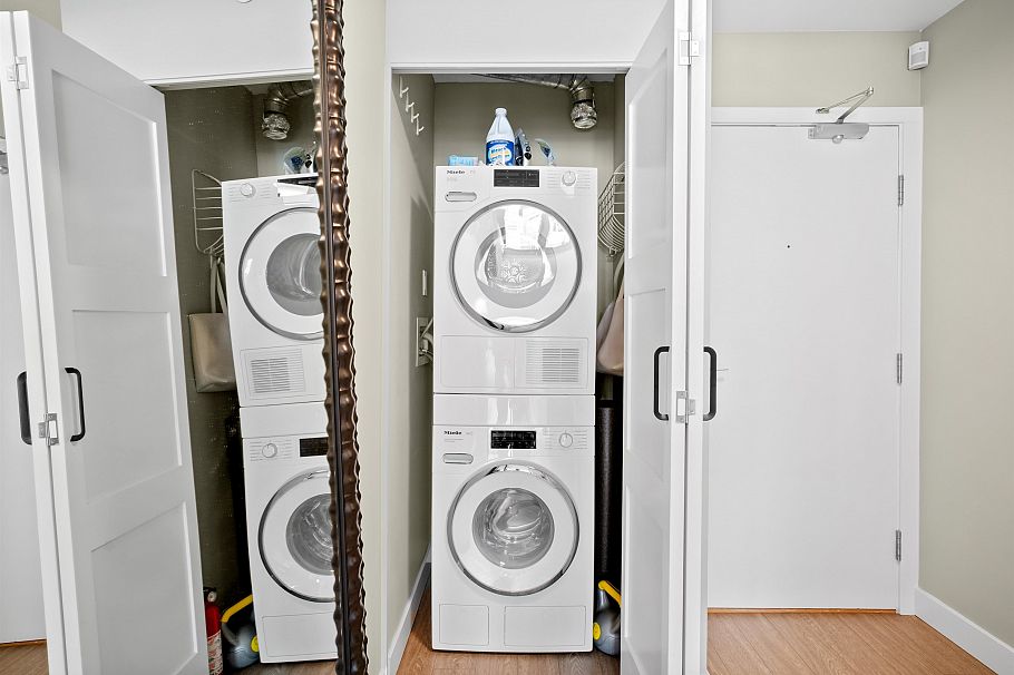 2606 1067 Marinaside Crescent Vancouver, BC - 24