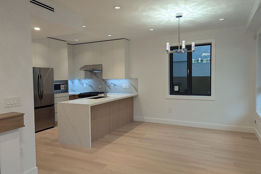 2 262 E 65th Avenue Vancouver, BC - 4