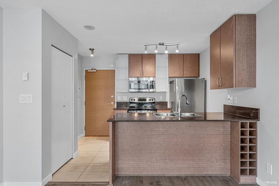 1703 977 Mainland Street Vancouver, BC - 4