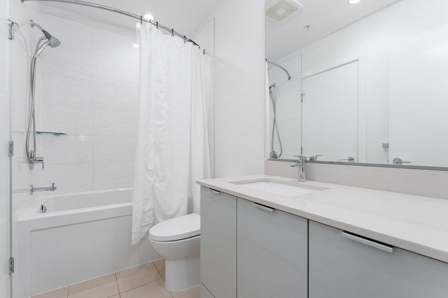 202 128 E 8th Street North Vancouver, BC - 18