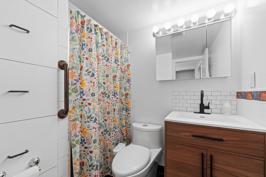 2508 1850 Comox Street Vancouver, BC - 6