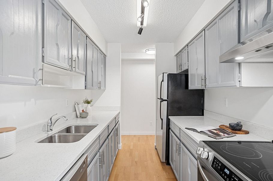 104 2190 W 8th Avenue Vancouver, BC - 15