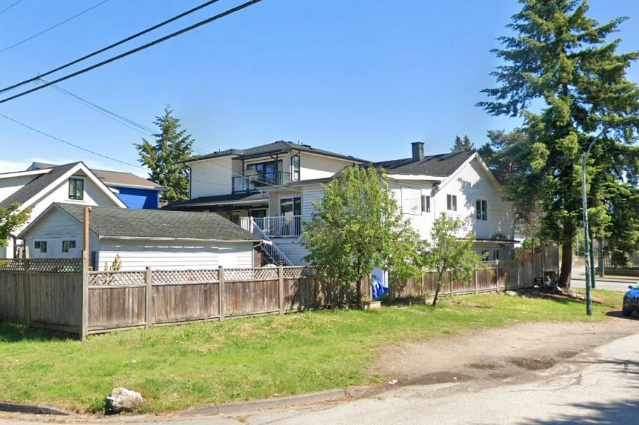 301 E 41st Avenue Vancouver, BC - 11