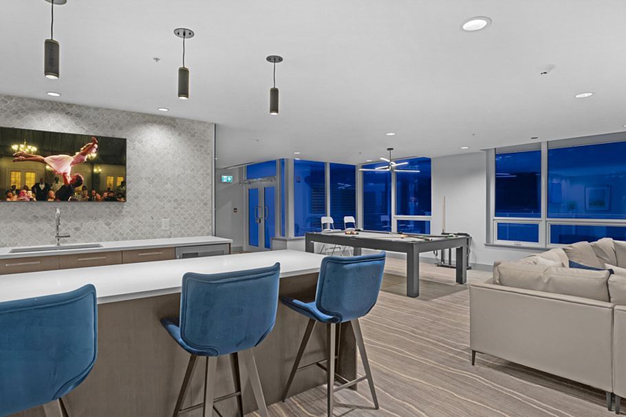 1308 118 Carrie Cates Court North Vancouver, BC - 26