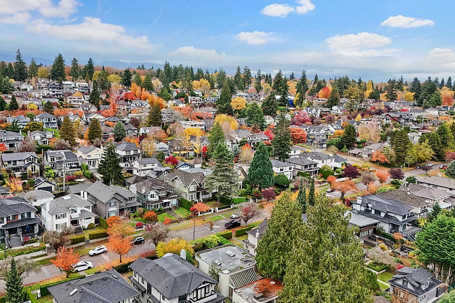 4053 W 38th Avenue Vancouver, BC - 4