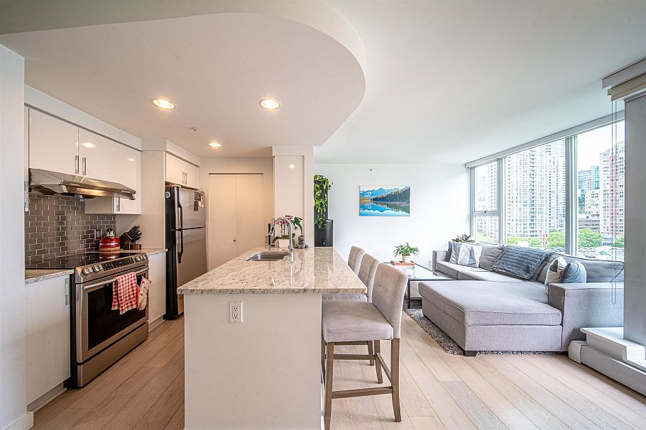 1603 1008 Cambie Street Vancouver, BC - 2