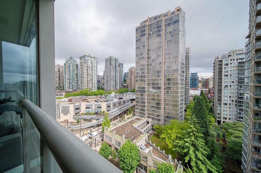 1603 1008 Cambie Street Vancouver, BC - 16