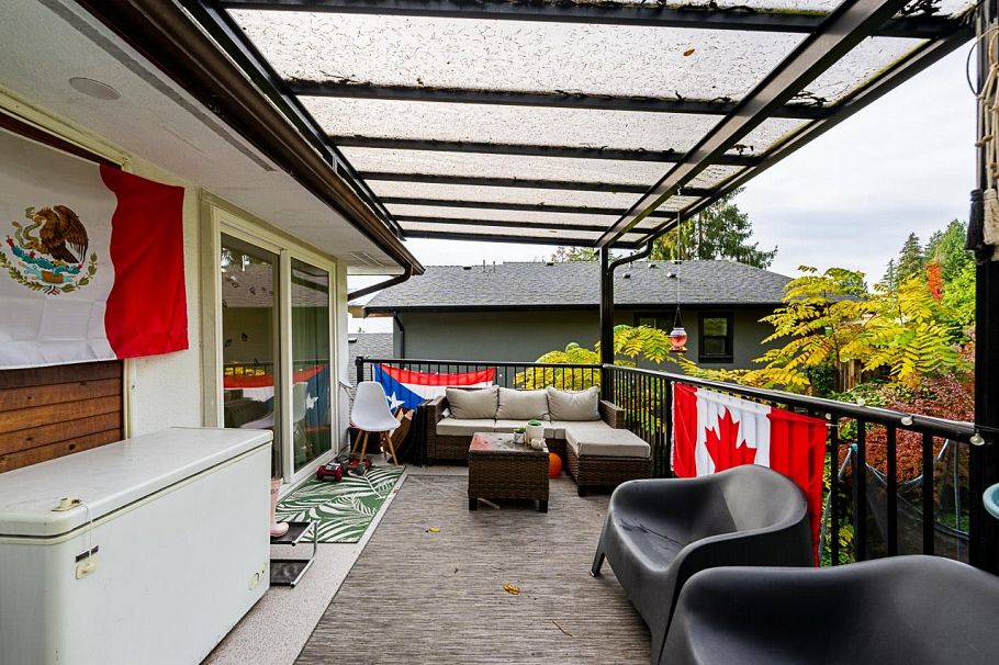 4377 Mountain Highway North Vancouver, BC - 26