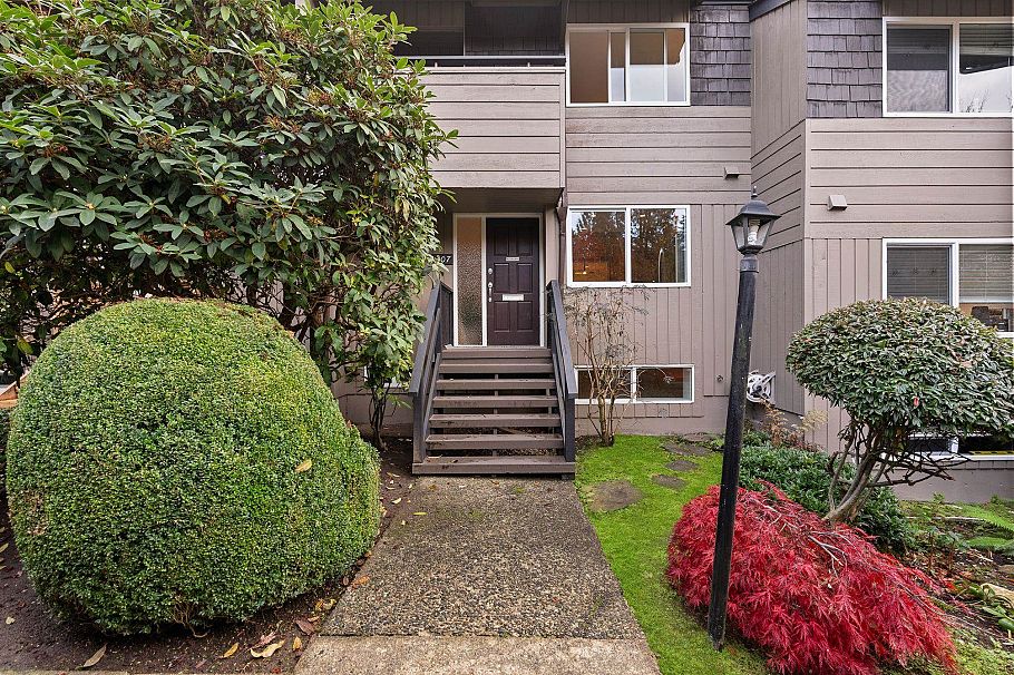 2307 Mountain Highway North Vancouver, BC - 27