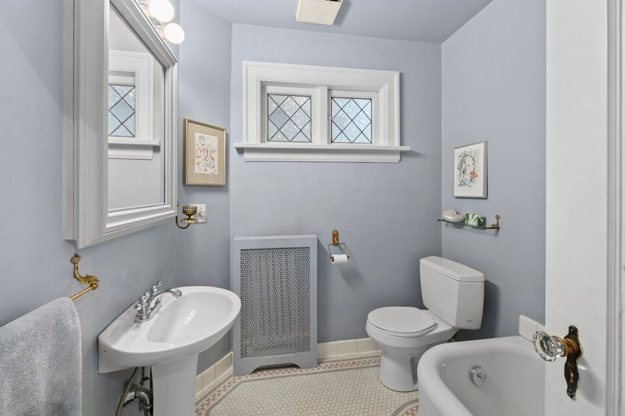 1926 Aspen Avenue Vancouver, BC - 20