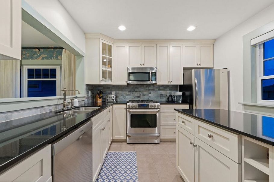 6591 Vine Street Vancouver, BC - 13