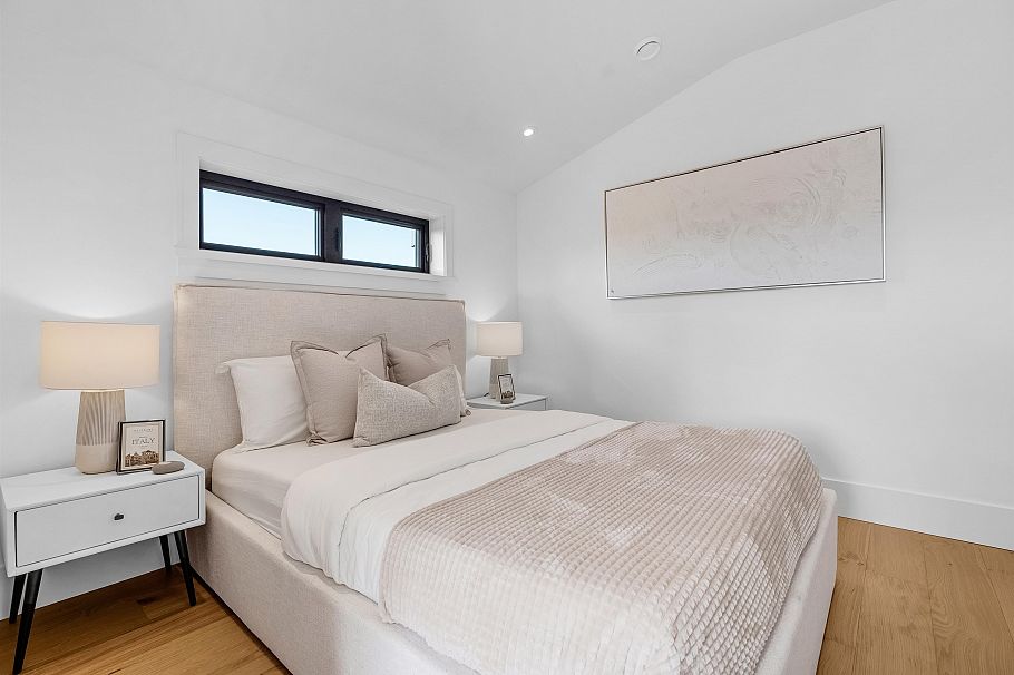 1 2565 Dundas Street Vancouver, BC - 21