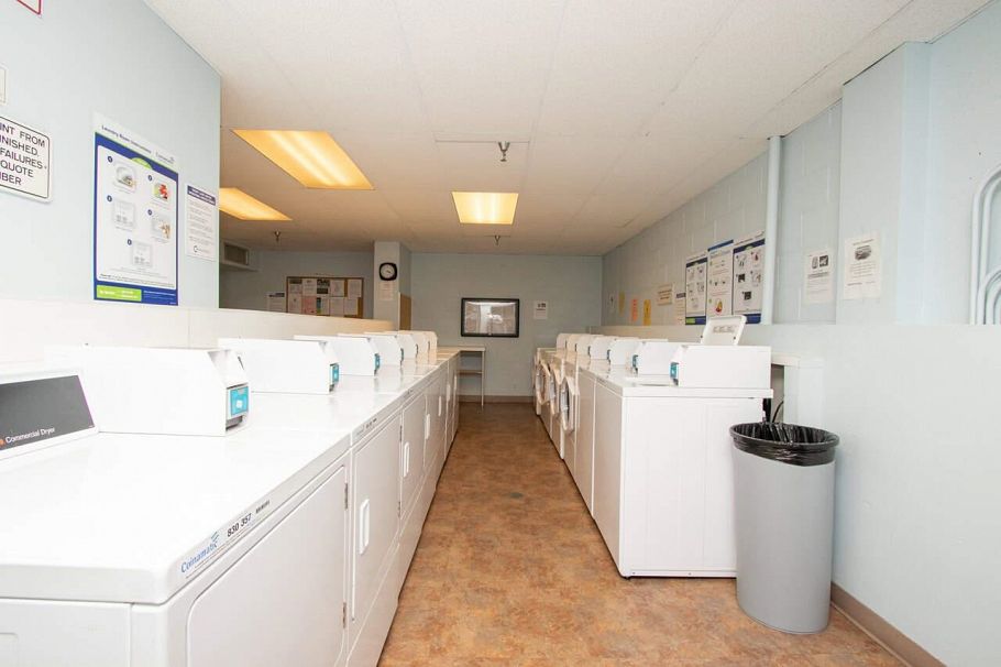 305 2016 FULLERTON AVENUE, North Vancouver BC V7P 3E6 North Vancouver, BC - 8