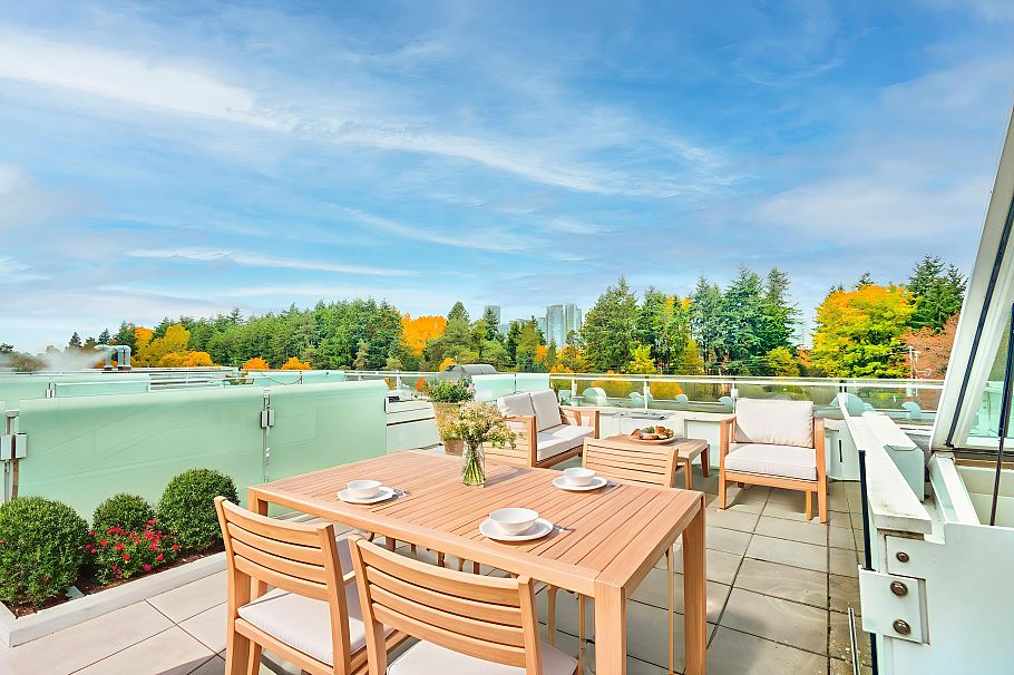 2222 Willow Street Vancouver, BC - 1