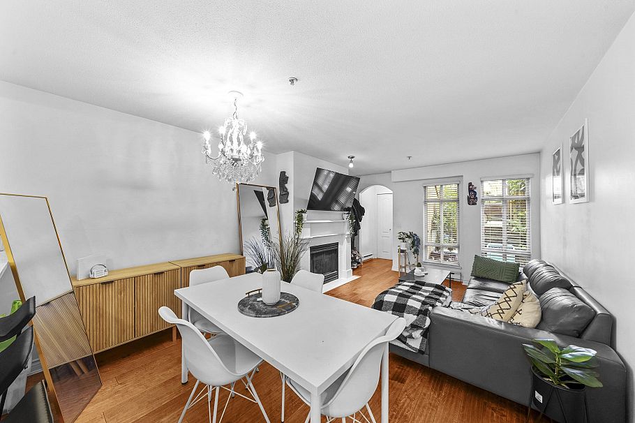 3068 W 4th Avenue Vancouver, BC - 6