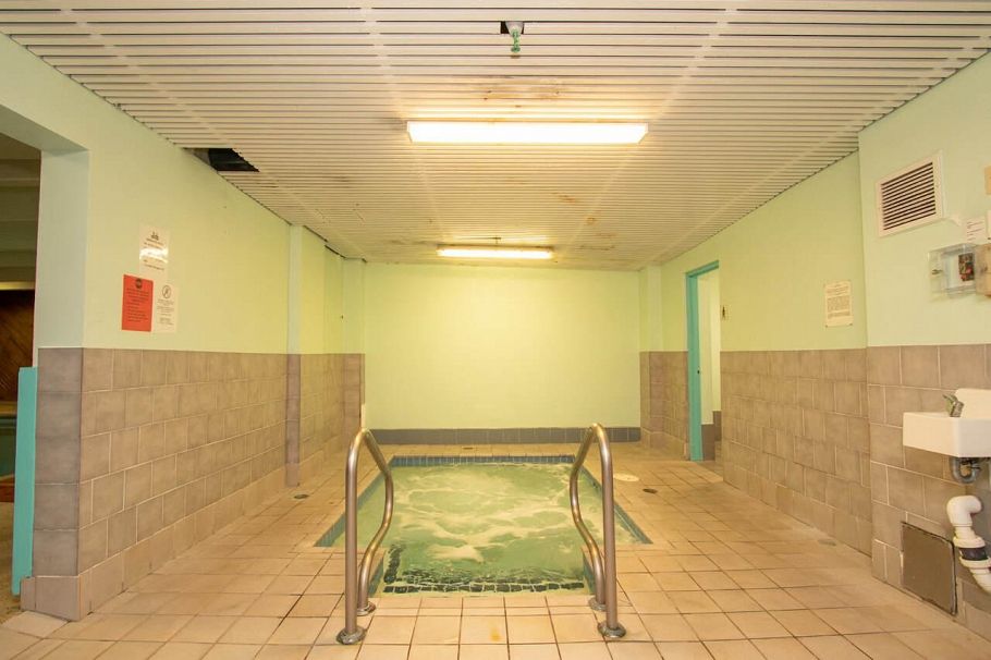 305 2016 FULLERTON AVENUE, North Vancouver BC V7P 3E6 North Vancouver, BC - 7