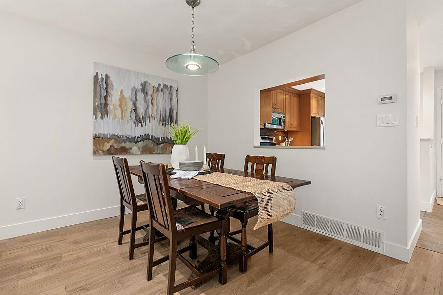 2307 Mountain Highway North Vancouver, BC - 5