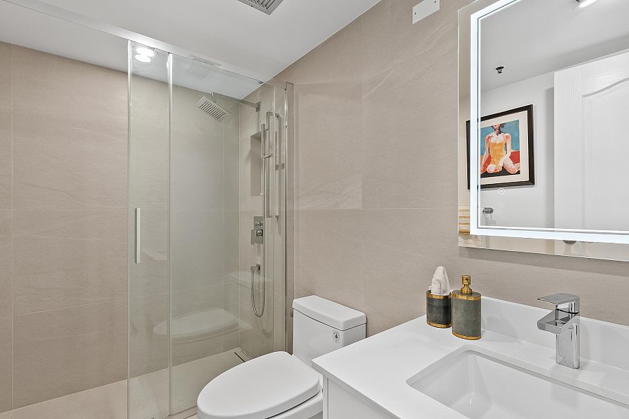 602 1177 Pacific Boulevard Vancouver, BC - 22