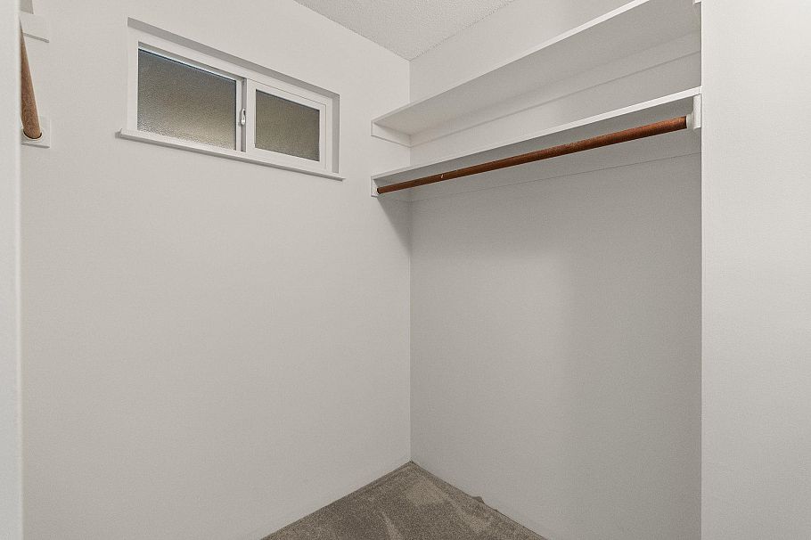 2307 Mountain Highway North Vancouver, BC - 15