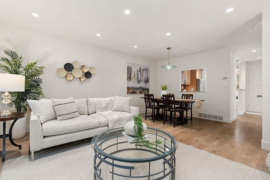 2307 Mountain Highway North Vancouver, BC - 4