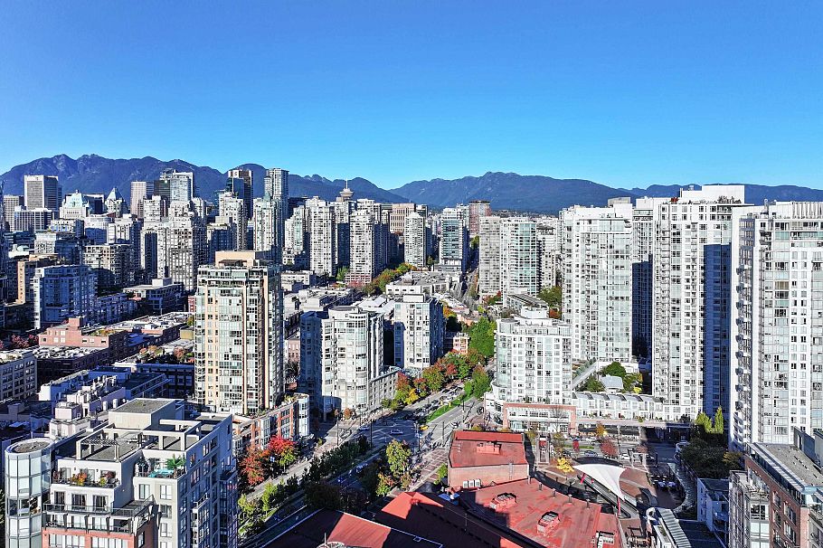 602 1177 Pacific Boulevard Vancouver, BC - 28
