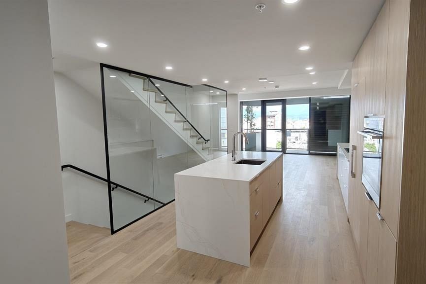 901 239 Keefer Street Vancouver, BC - 4