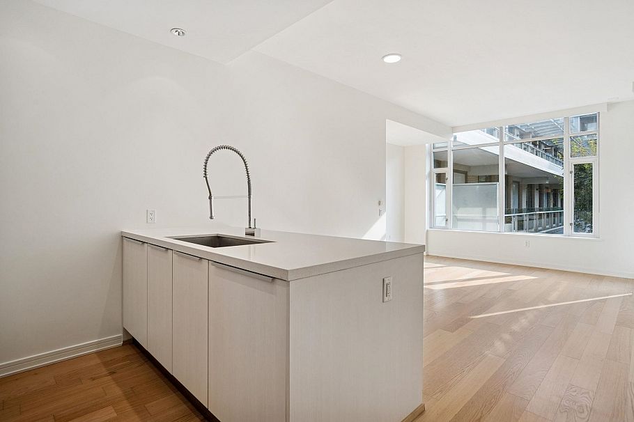 407 77 Walter Hardwick Avenue Vancouver, BC - 4