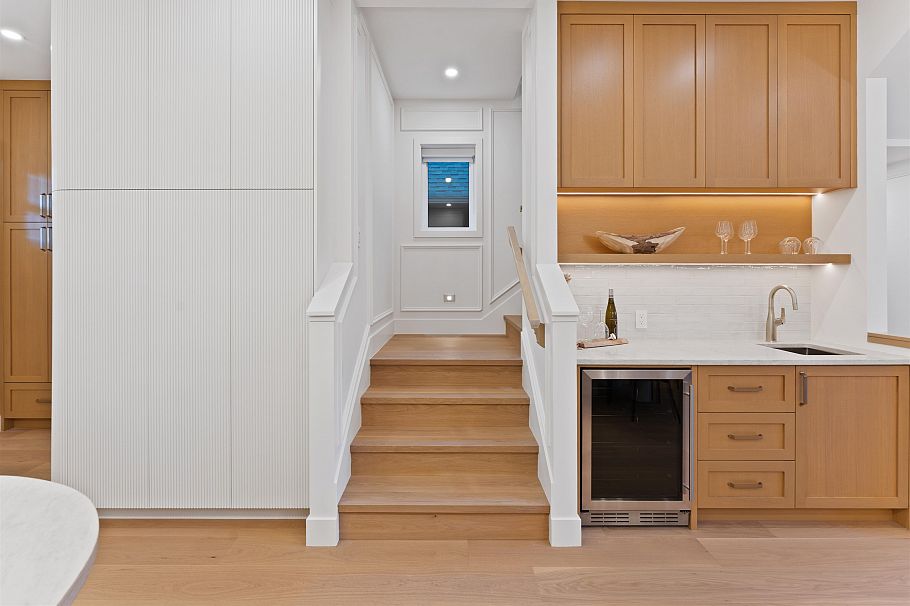 1 1765 Graveley Street Vancouver, BC - 18