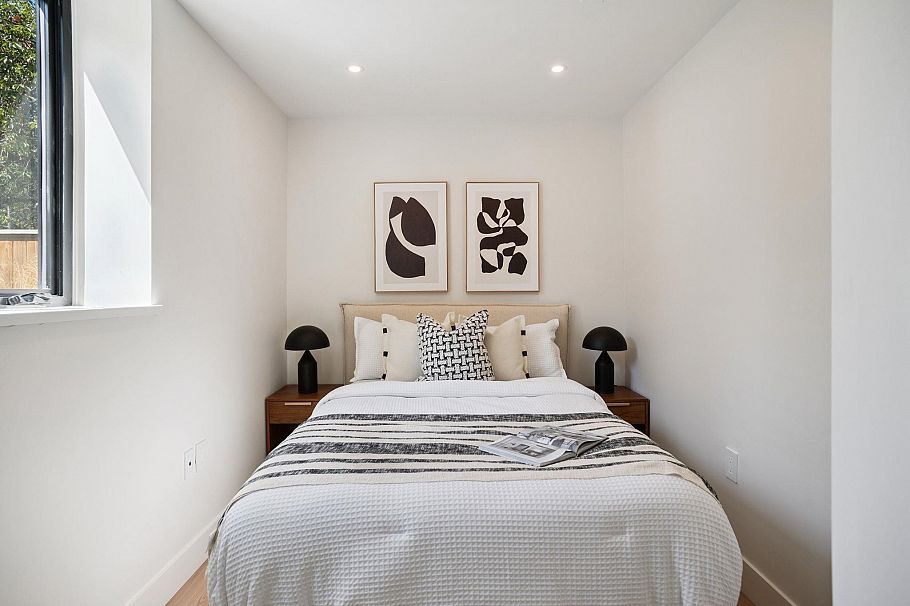 1 1915 E 3rd Avenue Vancouver, BC - 17