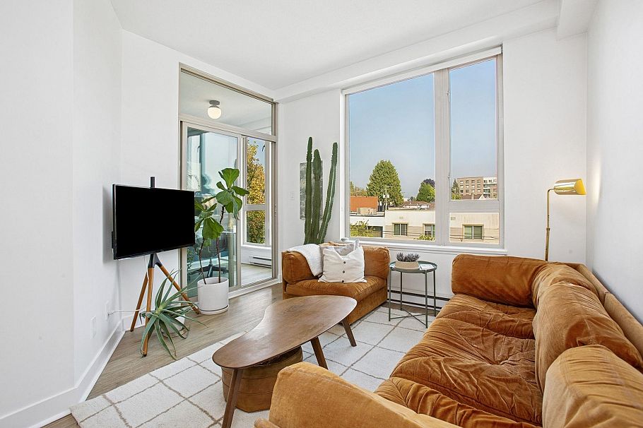 308 688 E 17th Avenue Vancouver, BC - 4