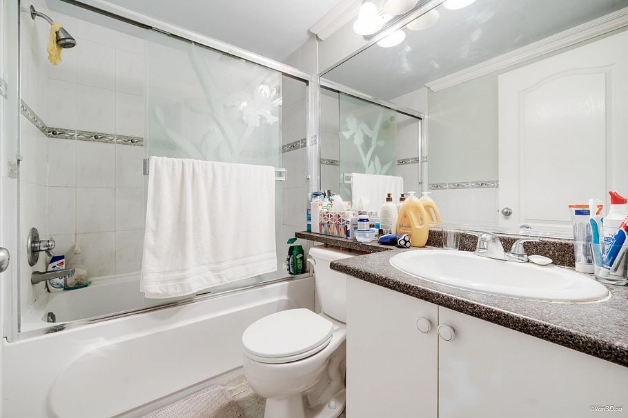 3559 Worthington Drive Vancouver, BC - 33