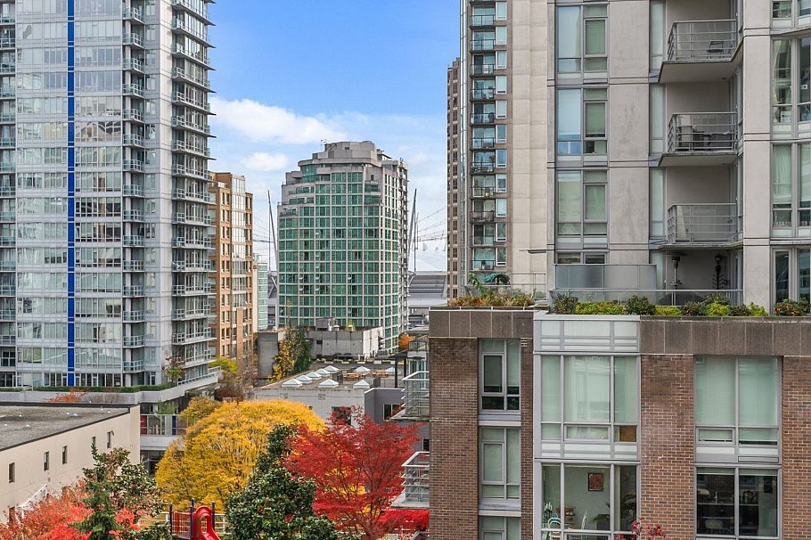 907 565 Smithe Street Vancouver, BC - 23