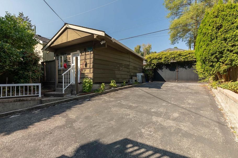 4027 W 32nd Avenue Vancouver, BC - 24
