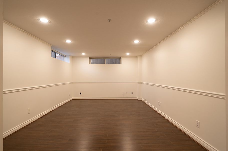 3565 W 29th Avenue Vancouver, BC - 20