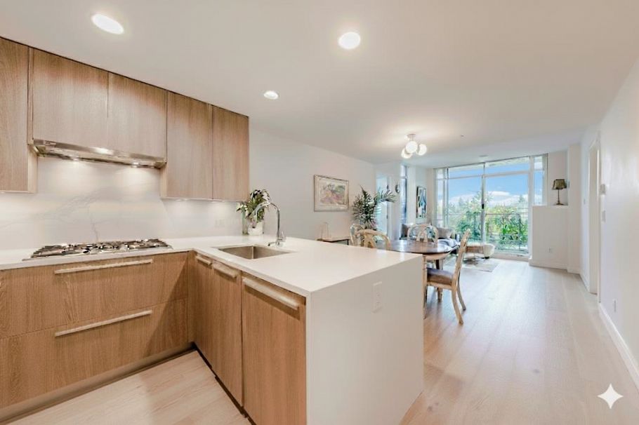 205 1295 Conifer Street North Vancouver, BC - 7