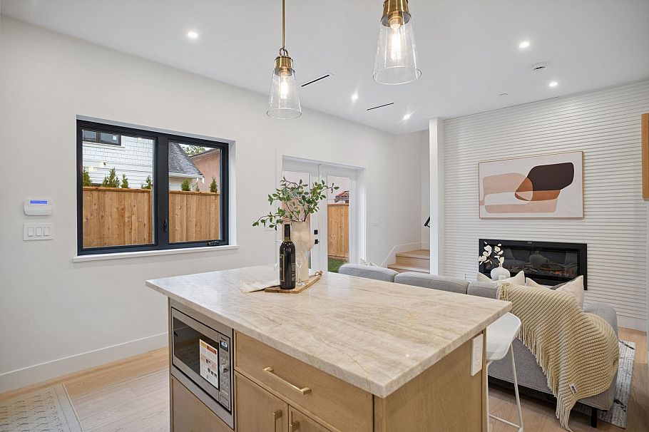 1917 3rd Avenue Vancouver, BC - 8