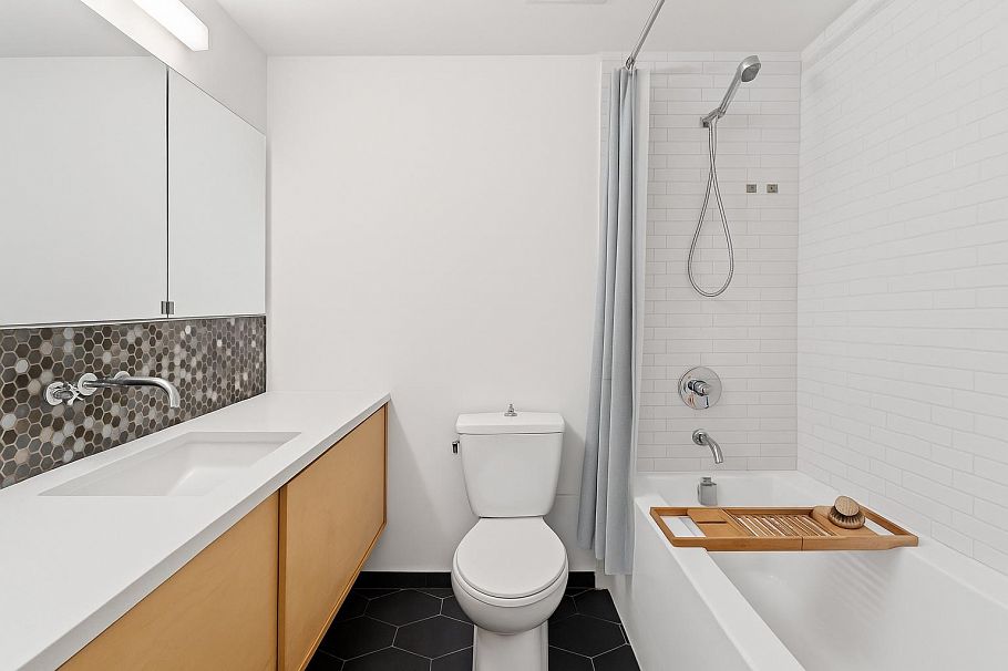 212 1420 E 8th Avenue Vancouver, BC - 17