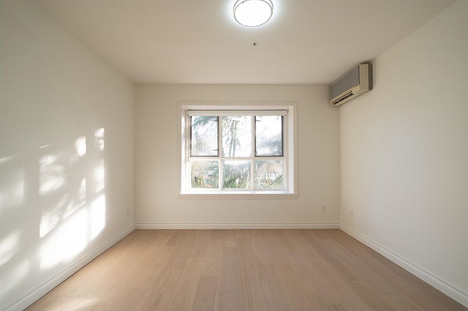 3565 W 29th Avenue Vancouver, BC - 18