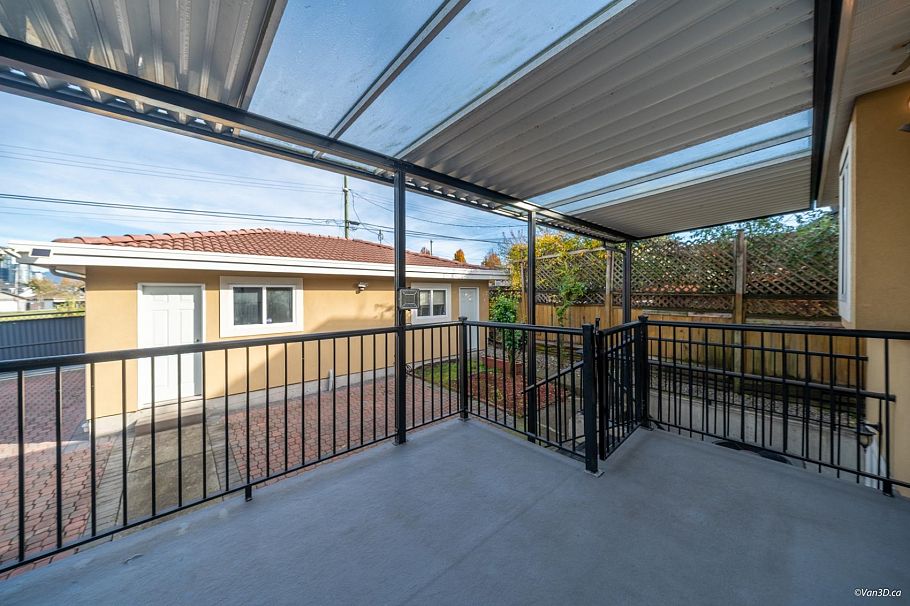 3559 Worthington Drive Vancouver, BC - 15