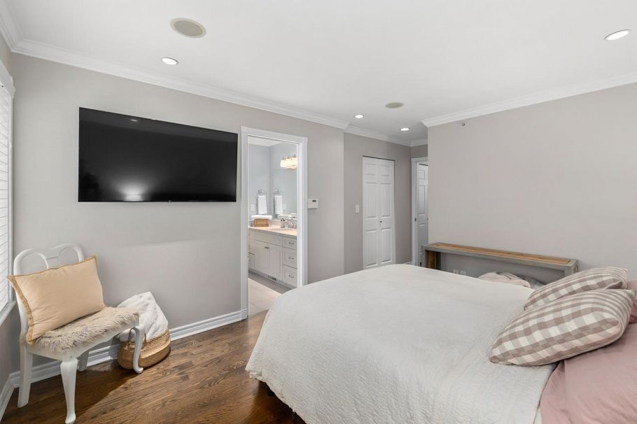 3135 Sunnyhurst Road North Vancouver, BC - 21